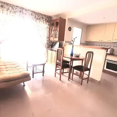 Benidorm Beach Segunda Linia * بينايدورم